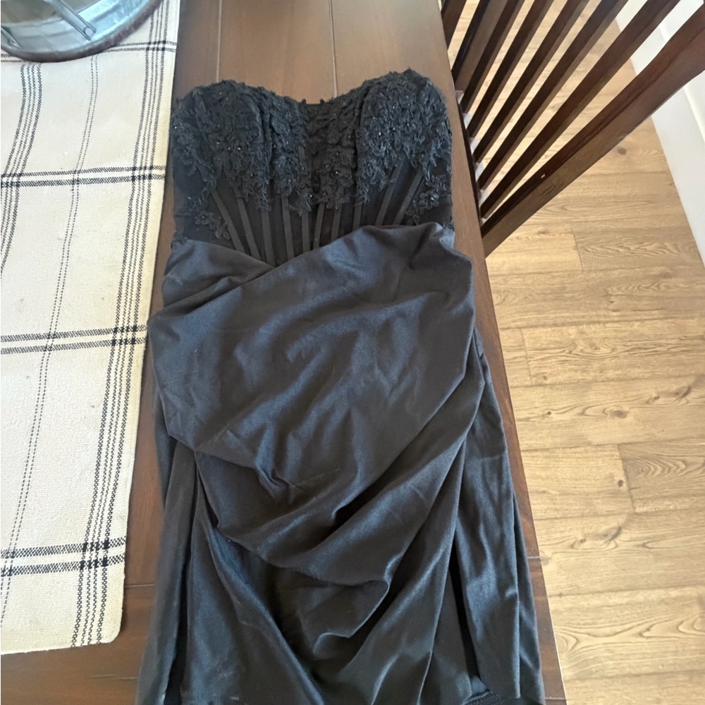 Strapless Black Evening Dress with Lace Bodice